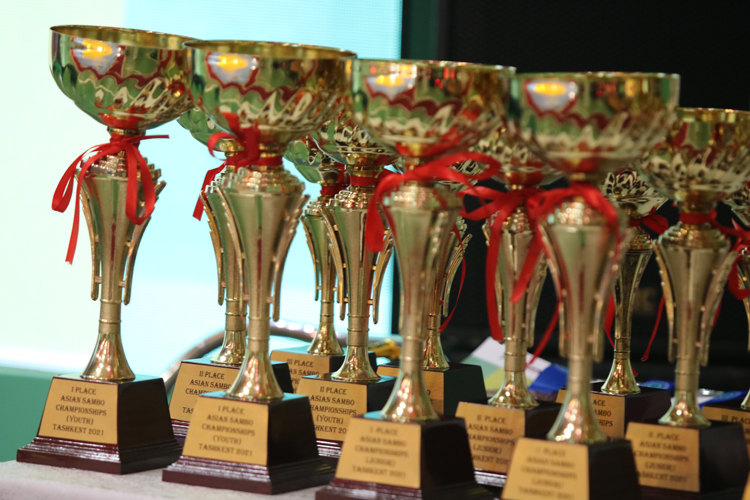 Победители и призеры 3 дня Чемпионата Азии по самбо и Молодежного первенства Азии по самбо в Ташкенте