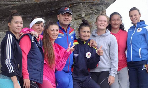 Why did Romanian sambists go to the mountains?