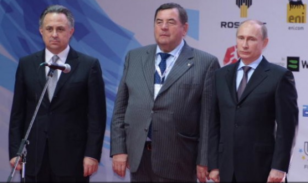 Vladimir Putin Awards Gold Medals to Winners of the World SAMBO Championship