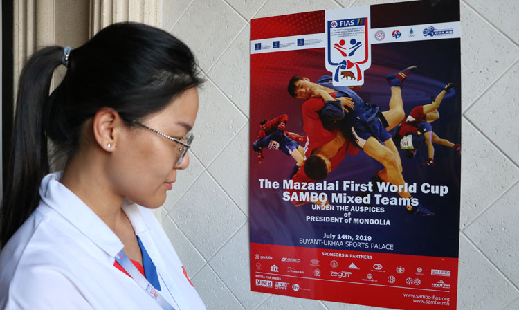 Накануне старта: о чем говорят участники командного Кубка мира по самбо в Монголии