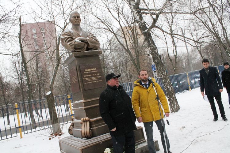 В Москве состоялось открытие памятника Василию Ощепкову