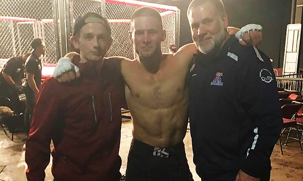 American sambist wins at an MMA tournament