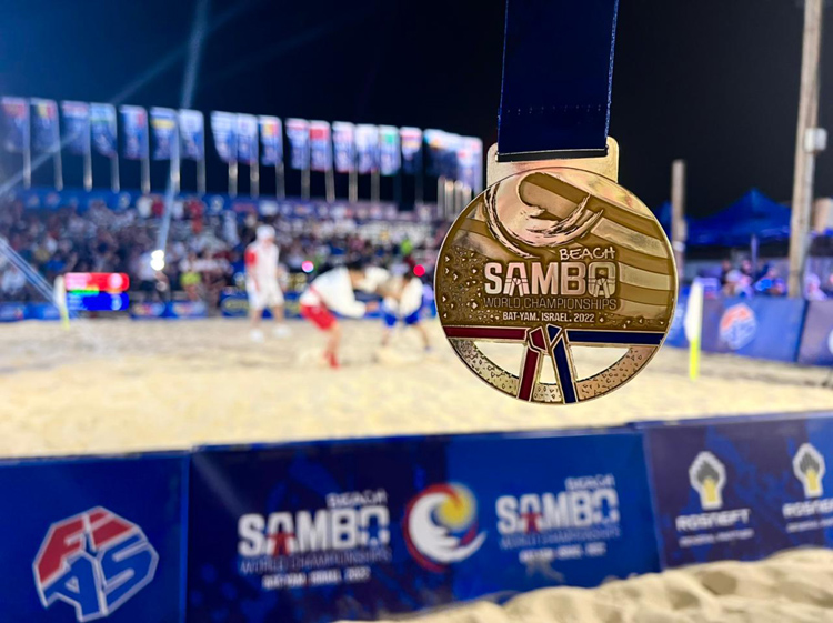 Winners of the 1st day of the World Beach SAMBO Championships