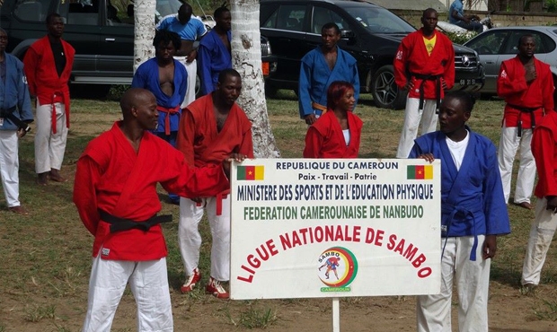 Традиционное открытие спортивного сезона в Камеруне