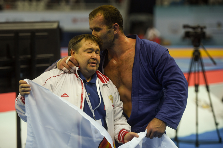 Стенников Валерий Глебович самбо