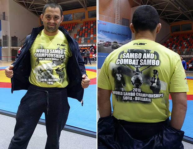 Братья Димитровы примерили футболку чемпионата мира по самбо в Софии