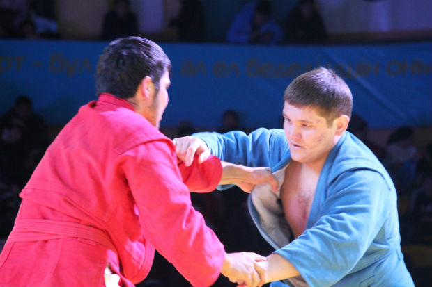 Агжигит Оралов (Казахстан) – 100 кг, юниоры