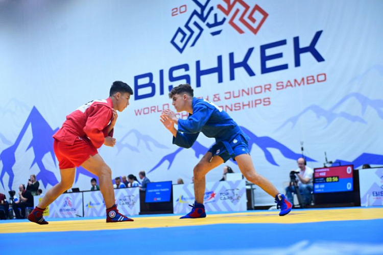 Победители и призеры 2-го дня Молодежного первенства мира по самбо 2023 в Кыргызстане