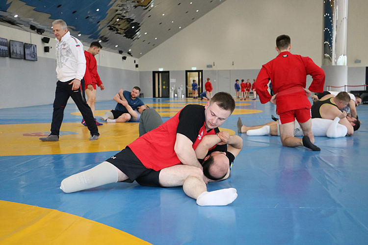 “Struggle is Our Way of Life”: Adaptive SAMBO Training Held at Luzhniki