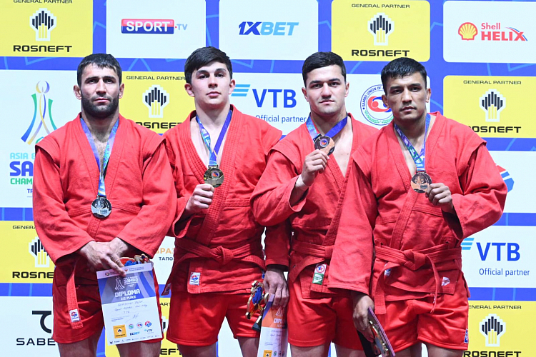 Победители и призеры 2-го дня Чемпионата Азии и Океании по самбо 2025 в Ташкенте